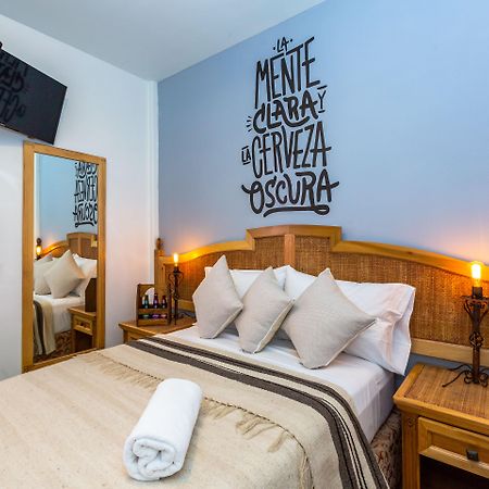 Mala Vecindad Beer Hotel مدينة مكسيكو المظهر الخارجي الصورة