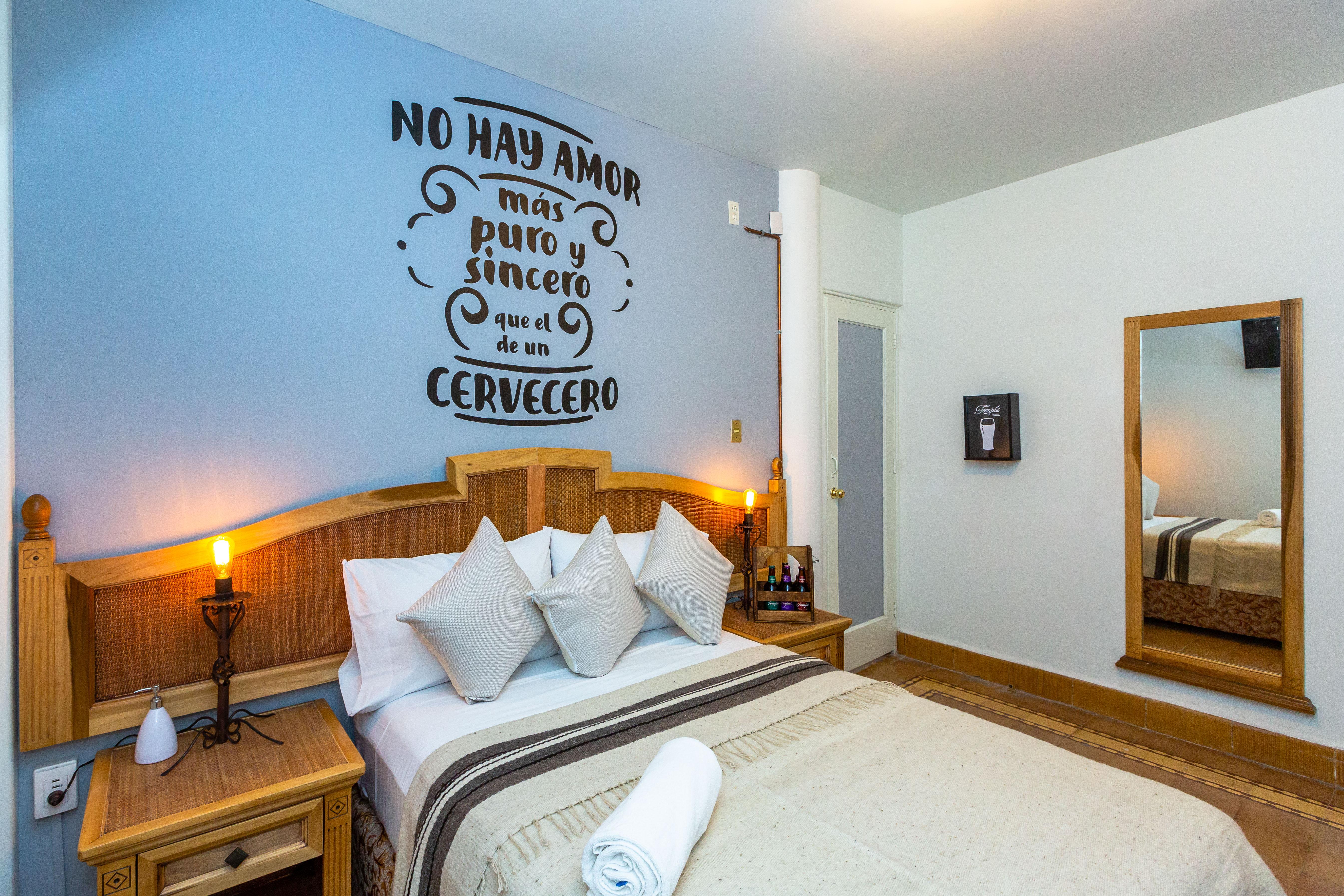 Mala Vecindad Beer Hotel مدينة مكسيكو المظهر الخارجي الصورة