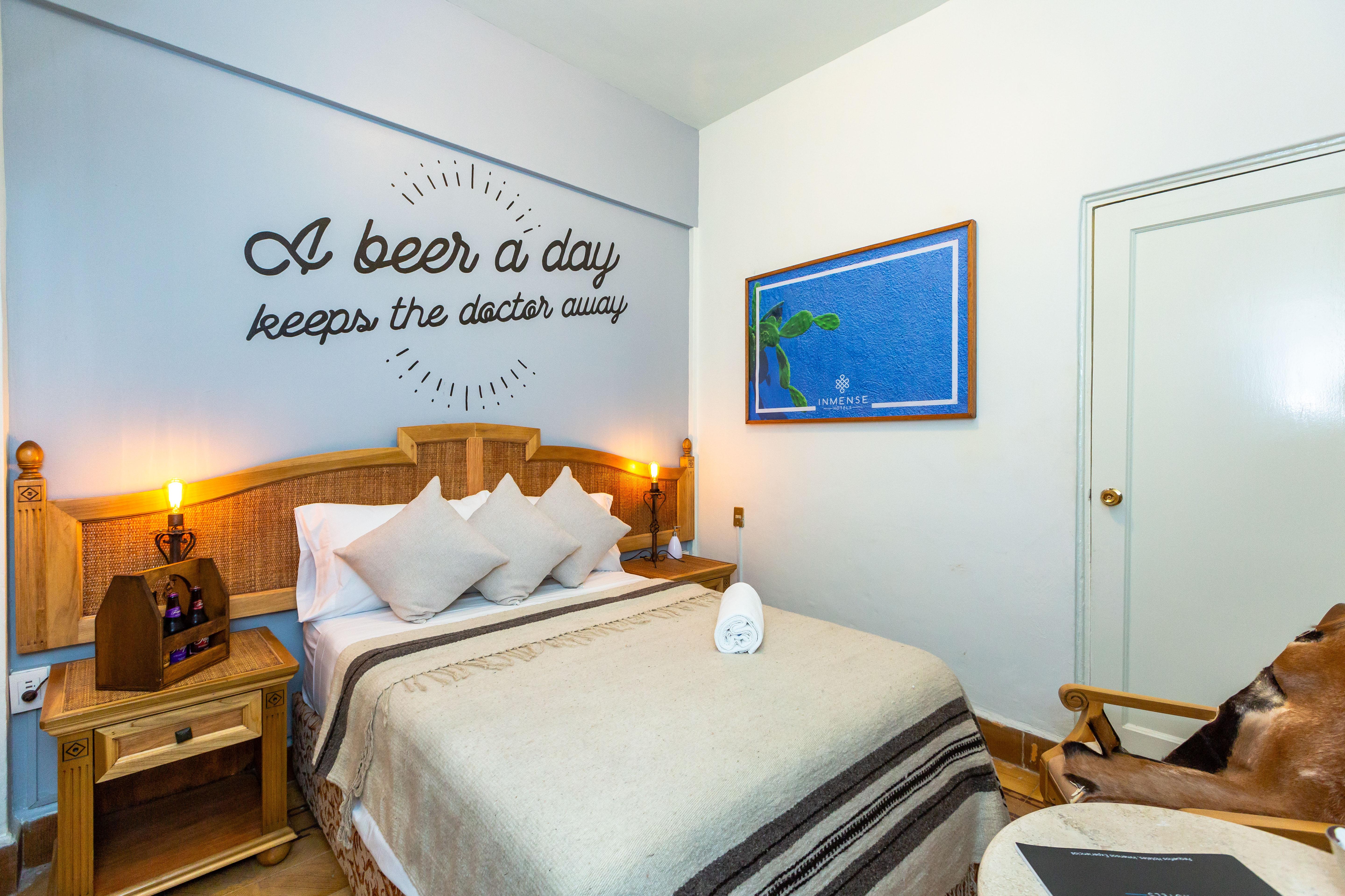 Mala Vecindad Beer Hotel مدينة مكسيكو المظهر الخارجي الصورة