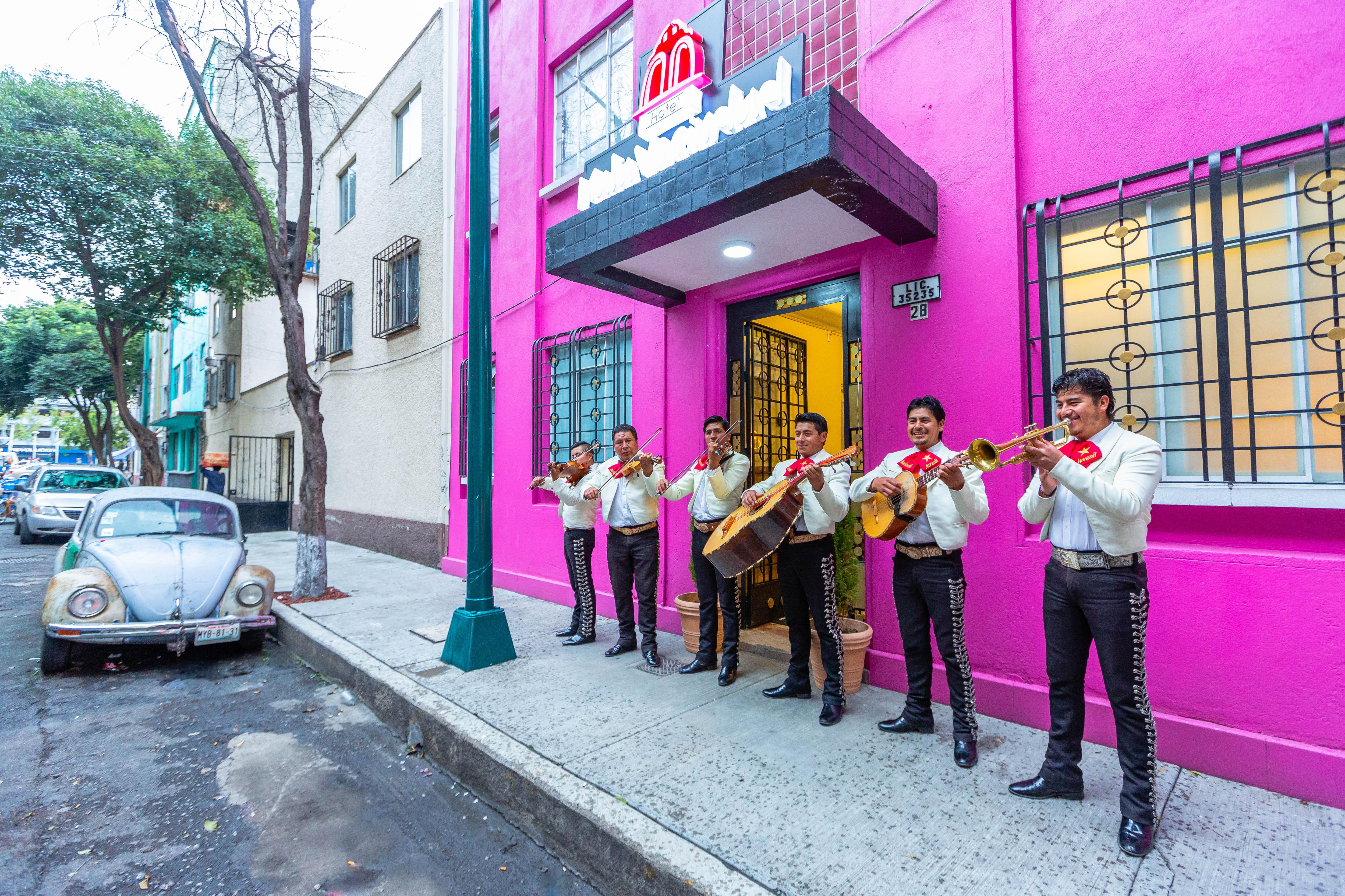 Mala Vecindad Beer Hotel مدينة مكسيكو المظهر الخارجي الصورة