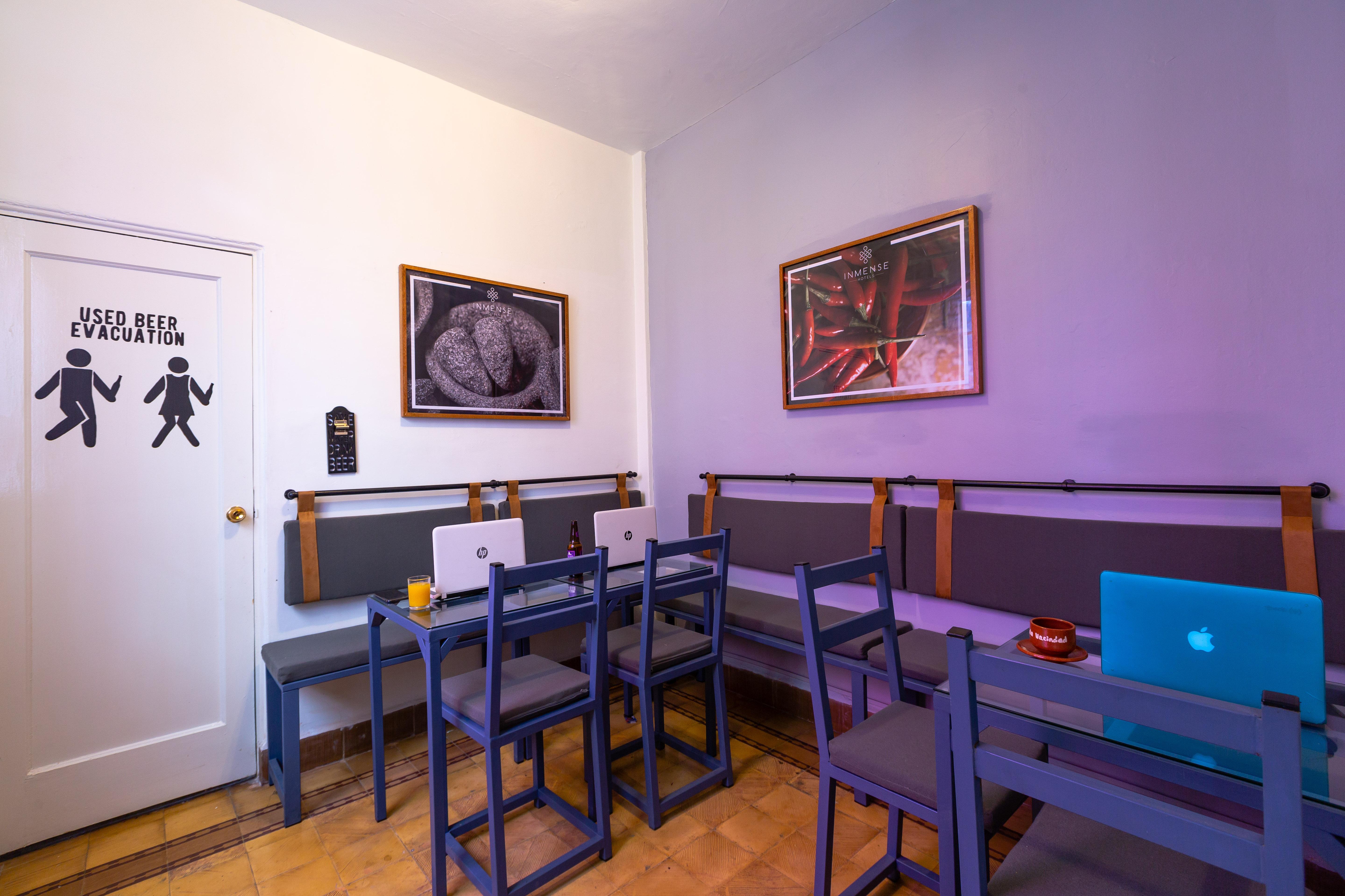Mala Vecindad Beer Hotel مدينة مكسيكو المظهر الخارجي الصورة