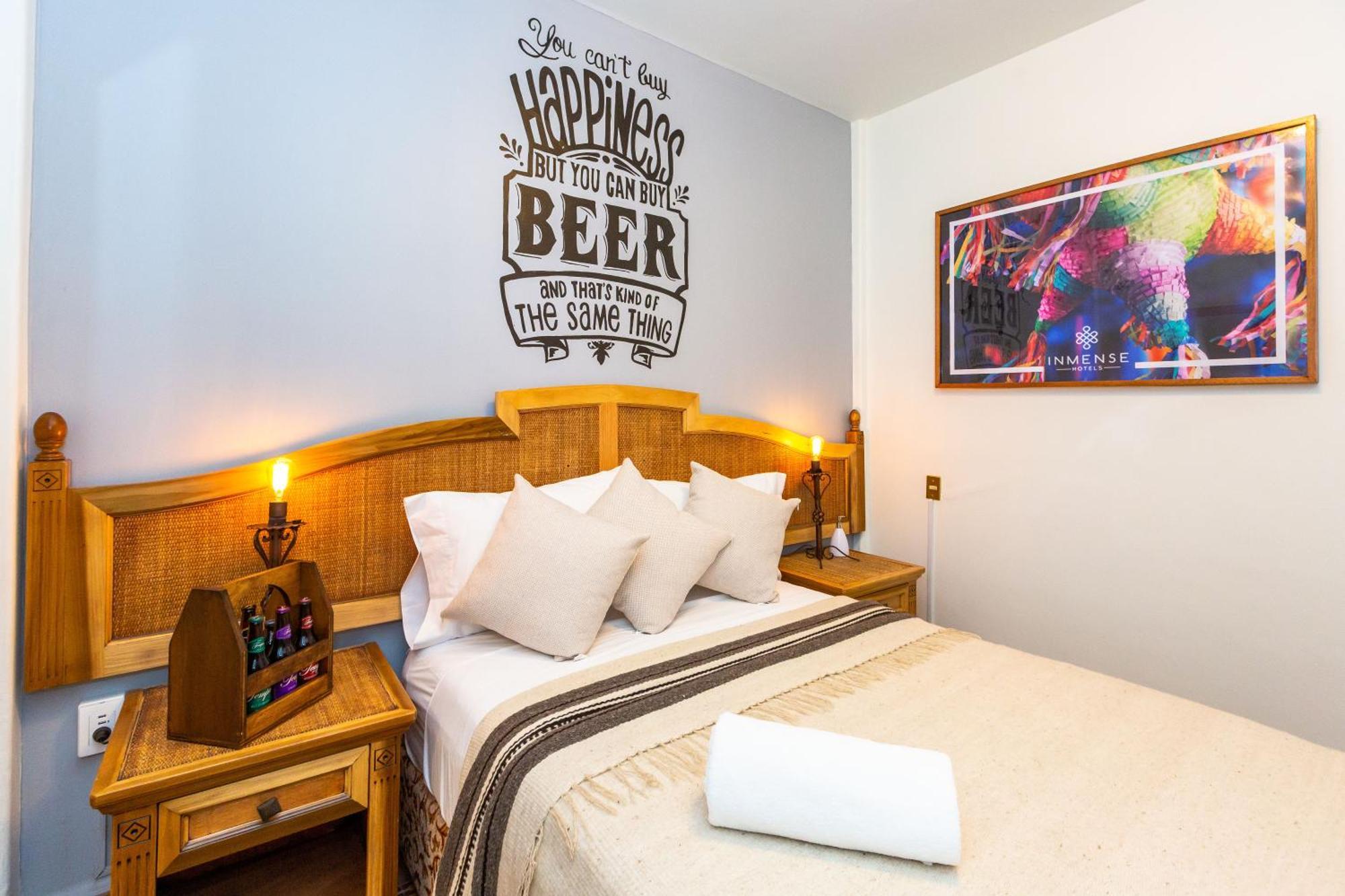 Mala Vecindad Beer Hotel مدينة مكسيكو المظهر الخارجي الصورة