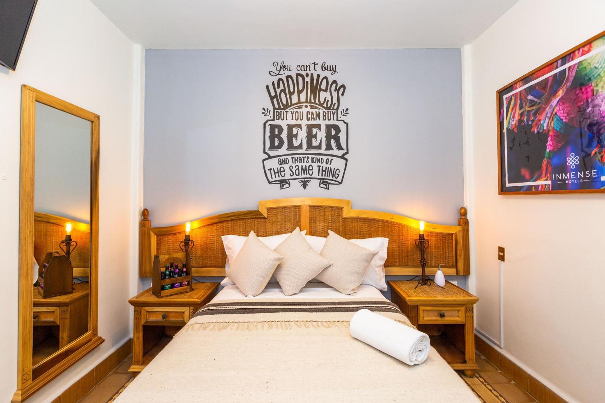 Mala Vecindad Beer Hotel مدينة مكسيكو المظهر الخارجي الصورة