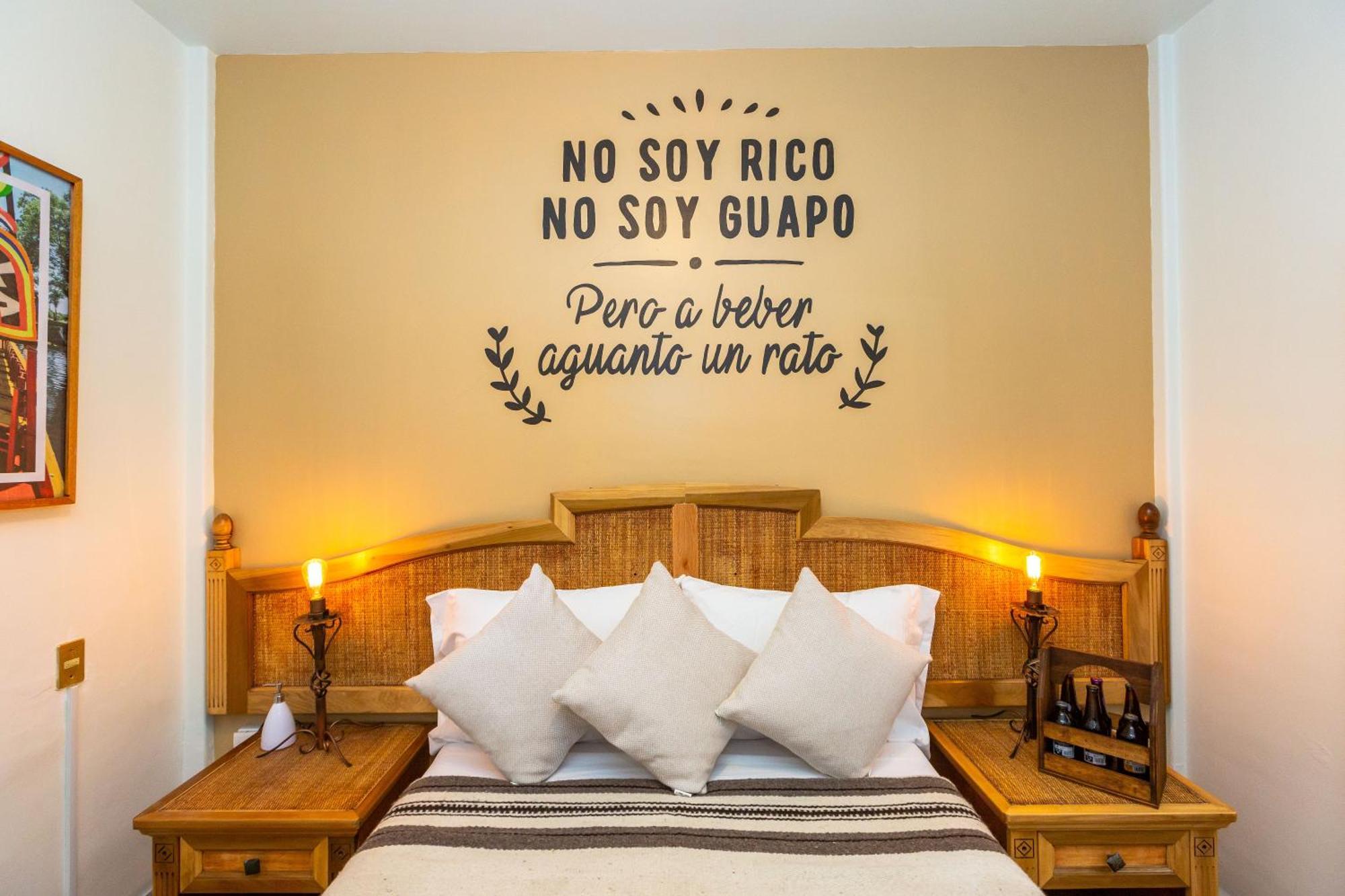 Mala Vecindad Beer Hotel مدينة مكسيكو المظهر الخارجي الصورة